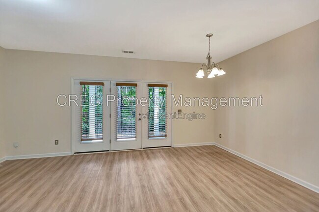 Building Photo - 140 Buchanan Cir