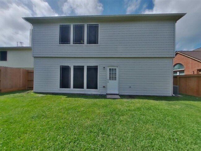 Building Photo - 12303 Kings Garden Ct
