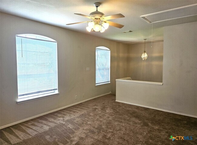 Building Photo - 237 Tapwood Ln