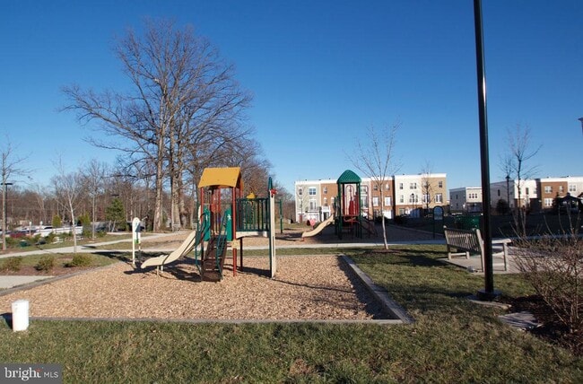 Building Photo - 2144 Little Sorrel Way