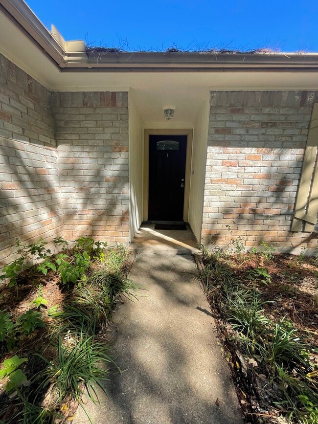 Building Photo - 3103 Sam Houston Dr