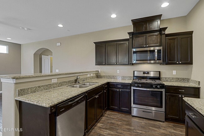 Building Photo - 2436 Eastern Sky St