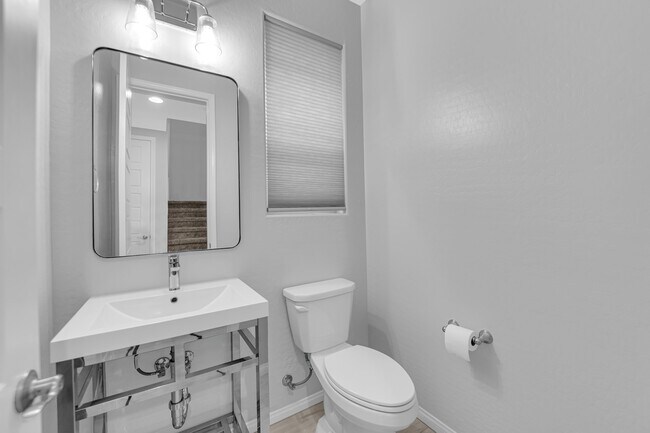 Building Photo - 11655 Redwood Mountain Ave