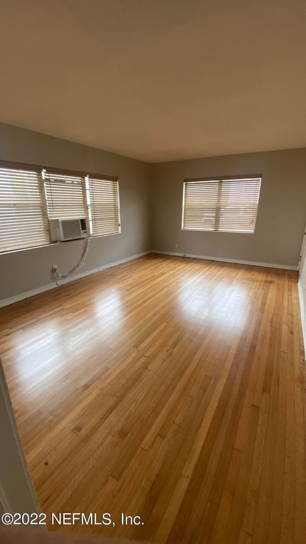 Building Photo - Charming 1/1 in Historic San Marco!
