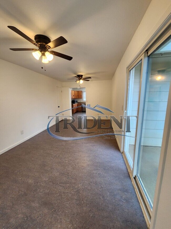 Building Photo - 2 bedroom, 2 bath house, plus a bonus room, located in the country.