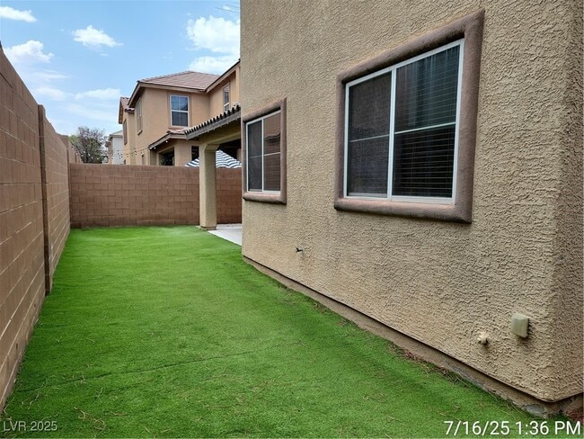 Building Photo - 9339 Fort Defiance Ave