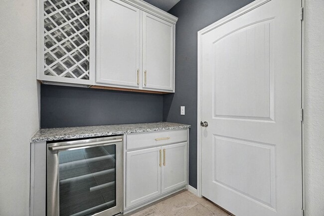 Building Photo - 1412 Veranda Mist