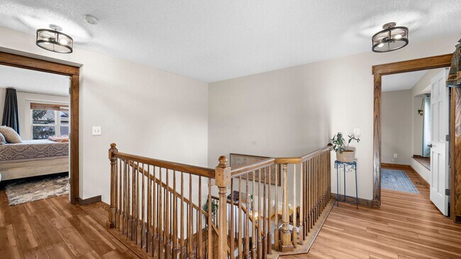 Building Photo - 15390 Paddington Cir