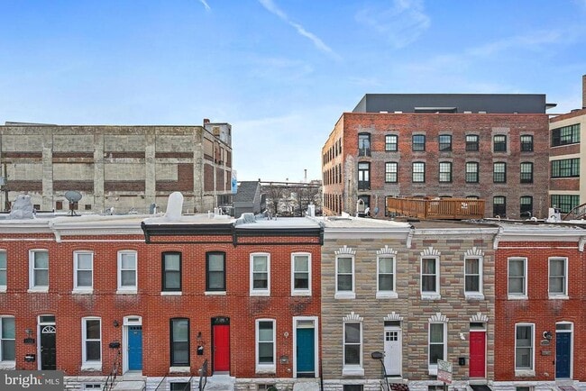 Building Photo - 1723 Clarkson St