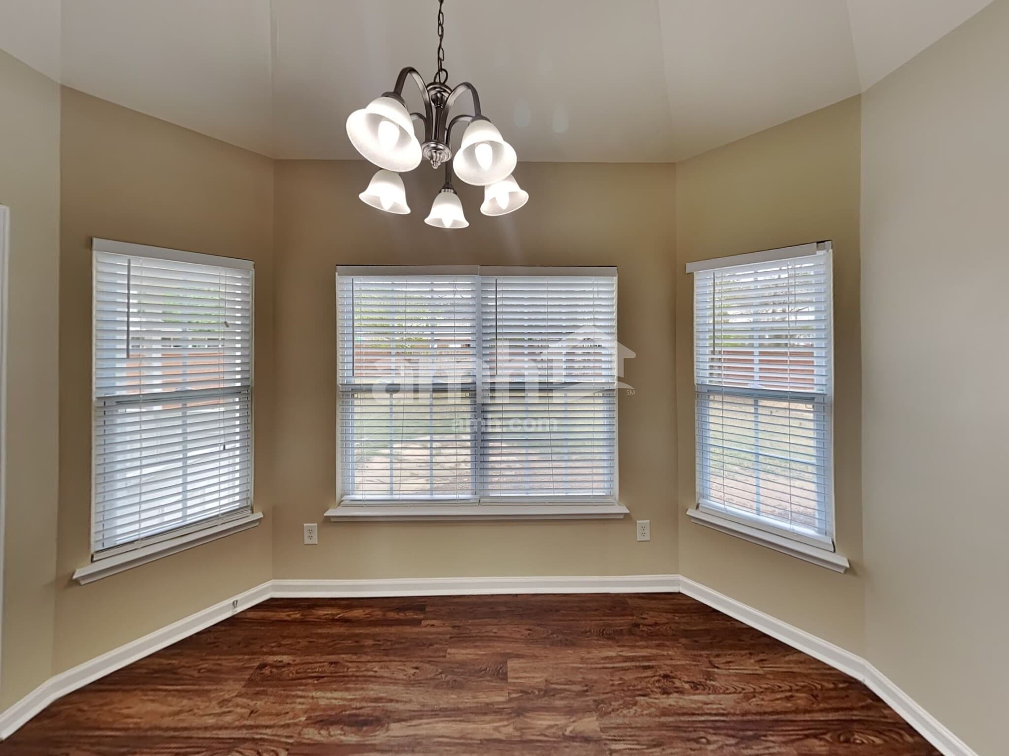 Building Photo - 7472 Riverland Dr