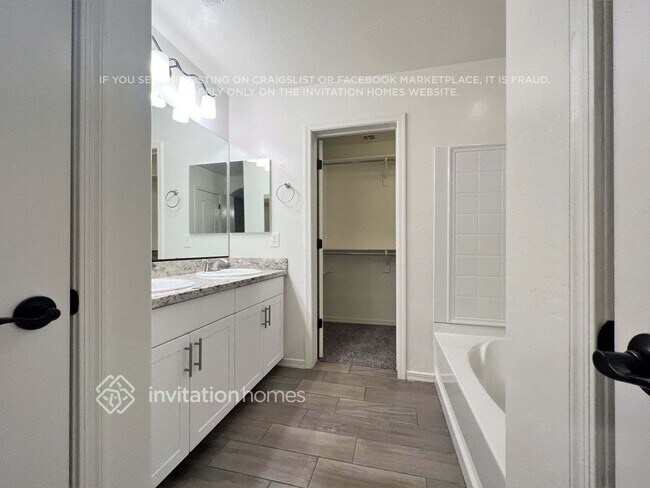 Building Photo - 2952 N 72nd St