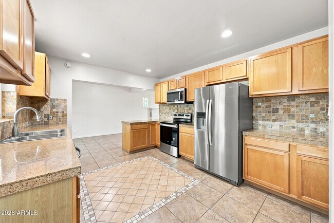 Building Photo - 411 E Wigwam Blvd