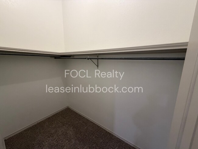 Building Photo - 8302 Raleigh Ave