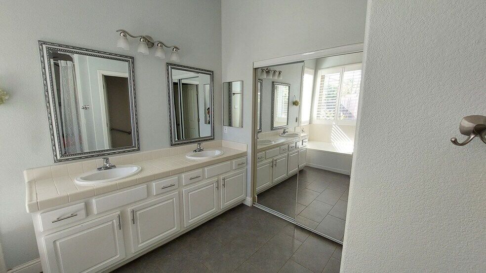 Building Photo - 3550 Saint Lucia Pl