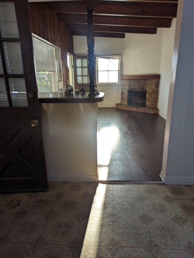 Building Photo - 25126 Feijoa Ave