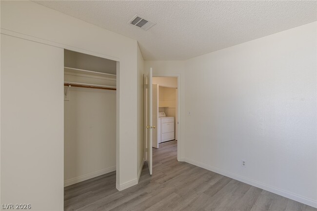 Building Photo - 2803 Mirage Rd