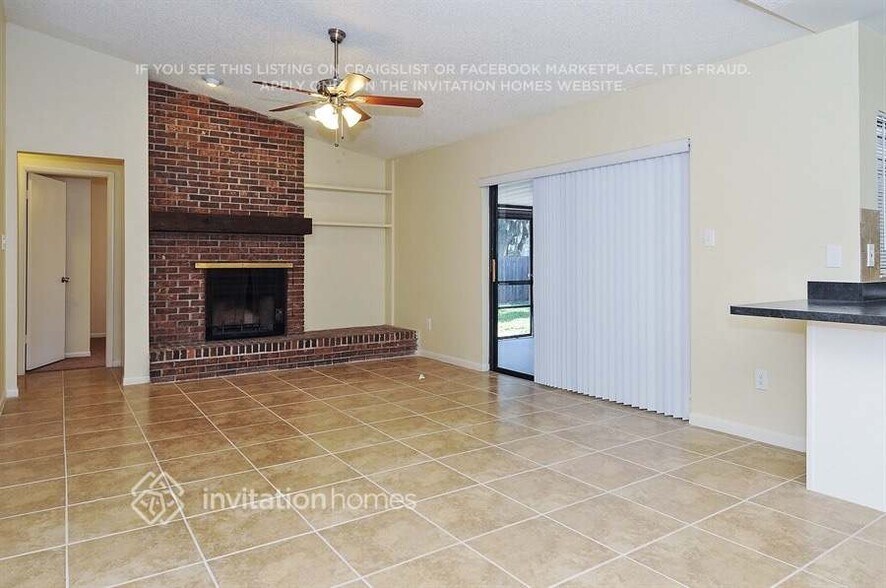 Building Photo - 1204 Letona Ln