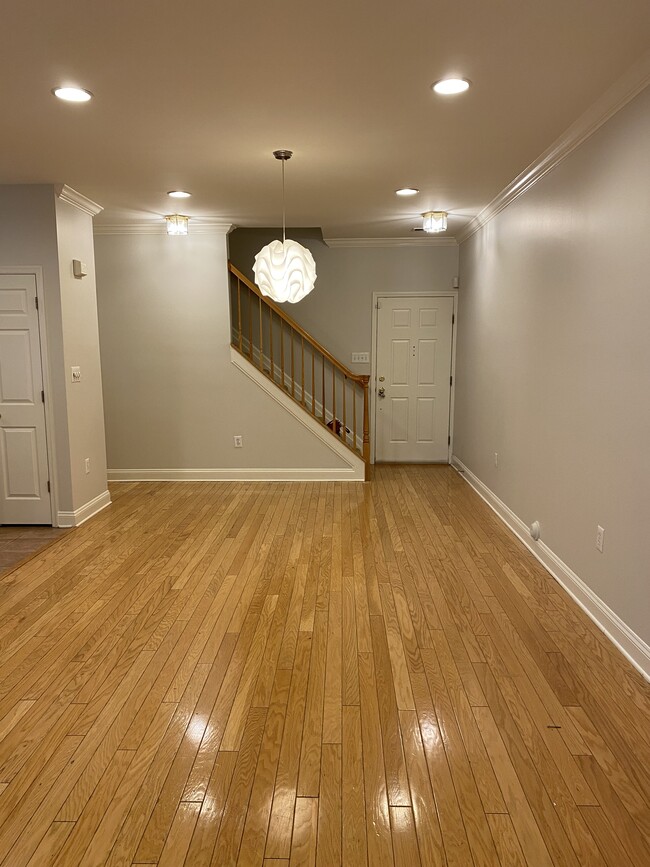 Dining room - 258 Riverwalk Way
