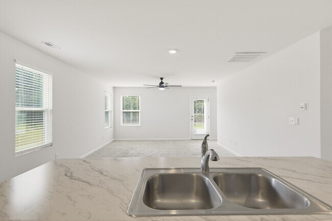 Building Photo - 414 Hope Ln