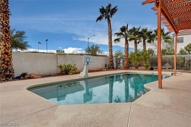 Building Photo - 6586 W Diablo Dr
