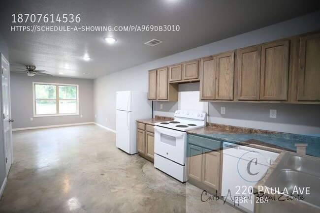 Building Photo - 220 Paula Ave
