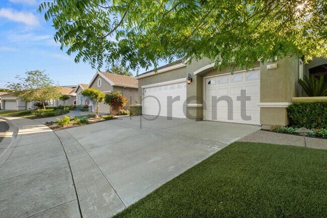 Building Photo - 316 Burr Knot Way