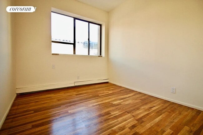 Building Photo - 272 Willoughby Ave