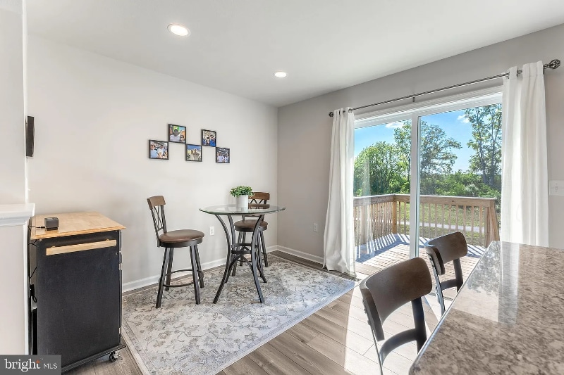 Building Photo - 116 Highpoint Park Dr