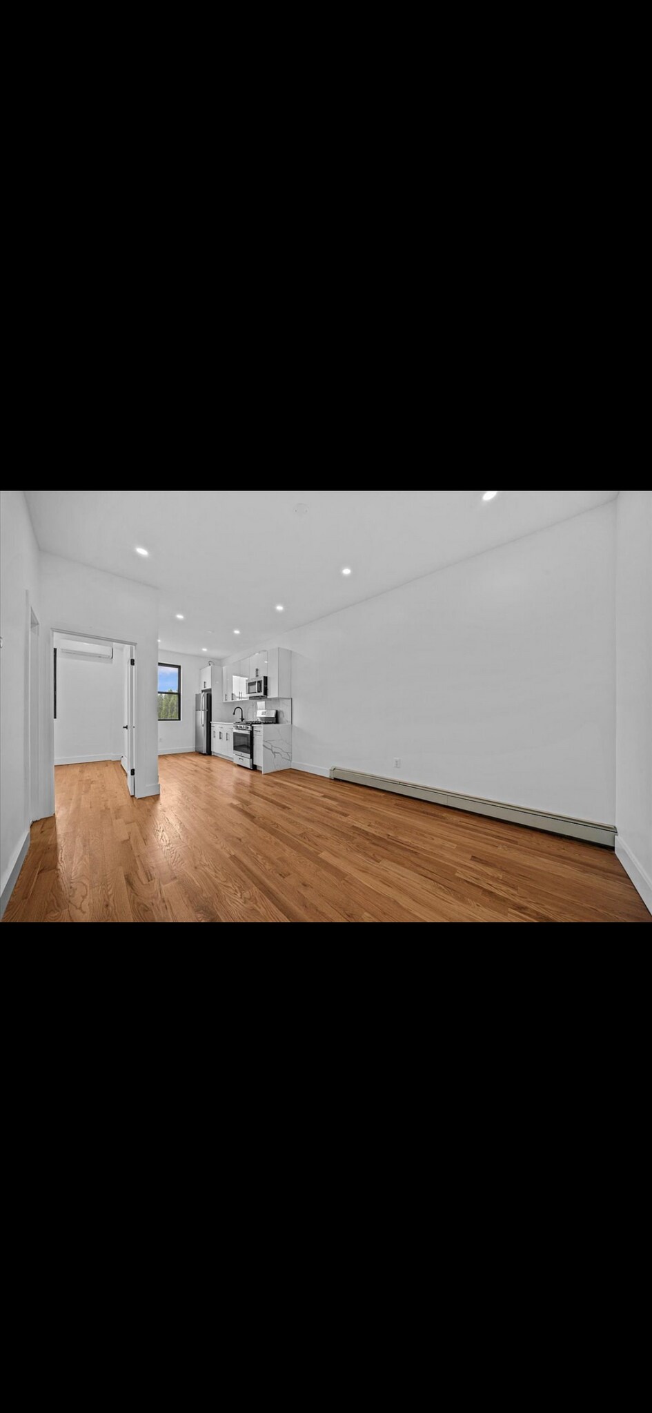 Building Photo - 2105A Pacific St