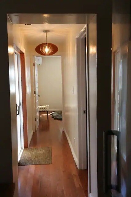 Building Photo - 542A Willoughby Ave