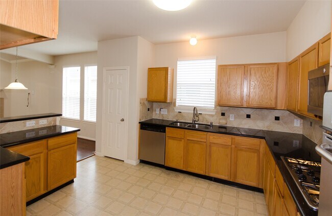 Building Photo - 16323 Yabbie Dr