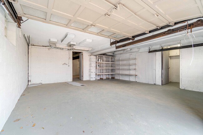 Shared Garage Stall - 6569 Rosemoor St