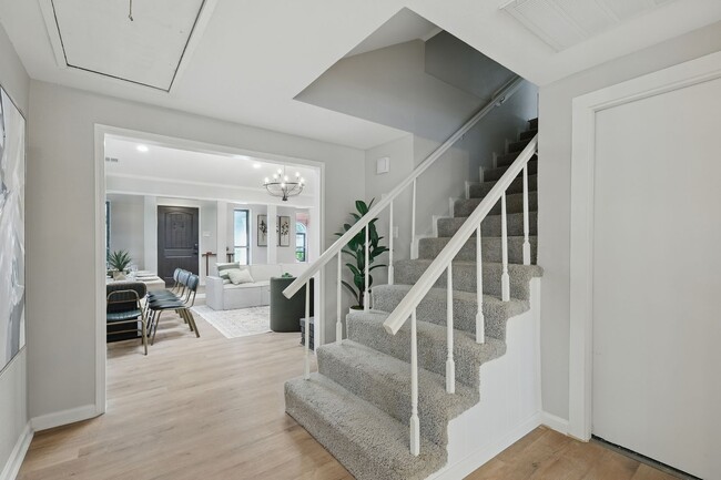 Building Photo - Luxury 5-Bedroom Retreat with Pool & Game Room