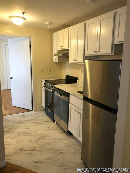 Primary Photo - 106 Queensberry St