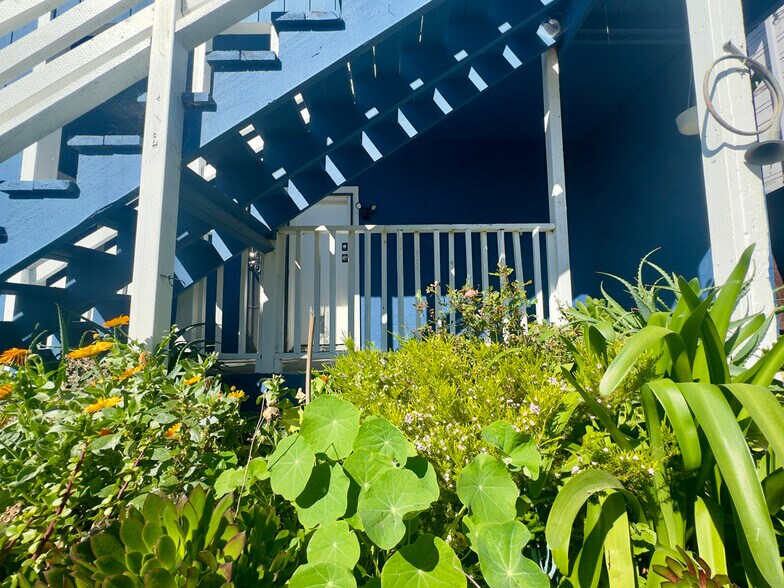 Building Photo - 3218 West St