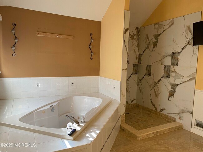 Building Photo - 41 Church Rd