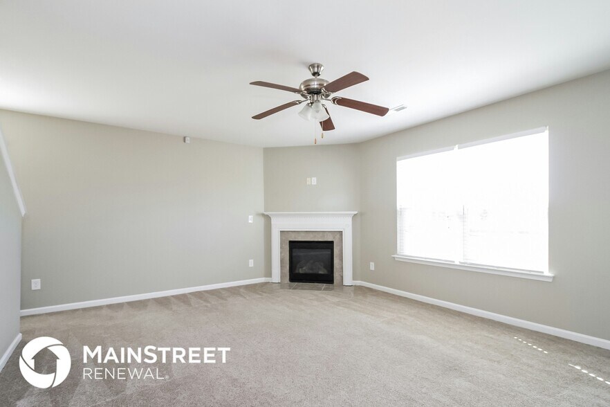 Building Photo - 2710 Pine Cove Dr SW