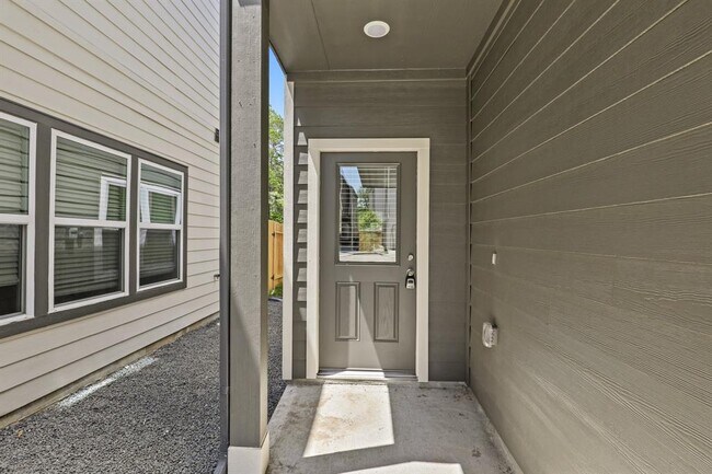 Building Photo - 13504 Axel Ln