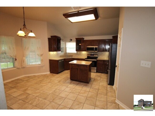 Building Photo - 603 Mustang Trail