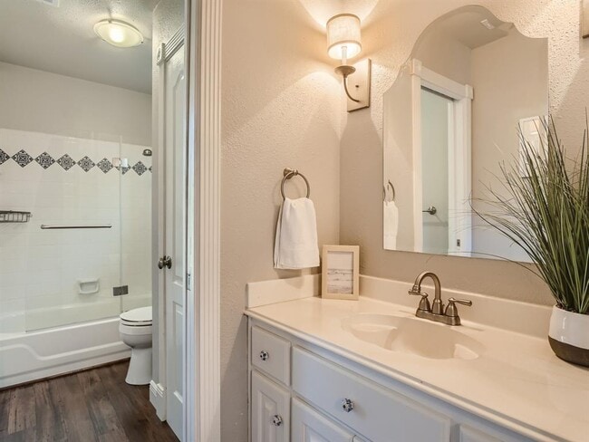 Building Photo - 8915 Spicebrush Dr