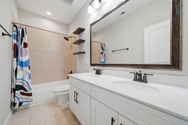 Building Photo - 10009 Granary Dr