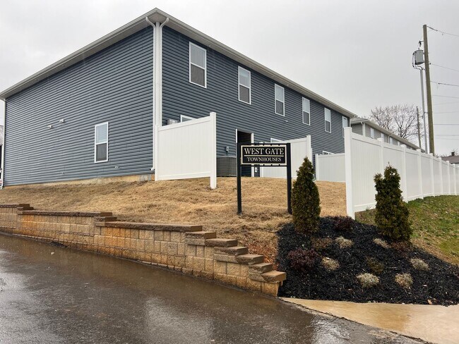 Building Photo - Beautiful New Construction 3 bedroom 2.5 Condo   with garage- Water, trash & sewer incuded!