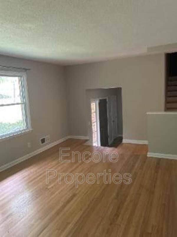 Building Photo - 814 Pamlico Dr