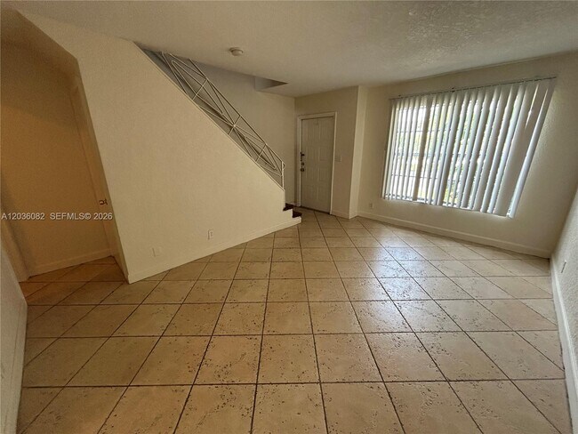 Building Photo - 4815 NW 9th Dr