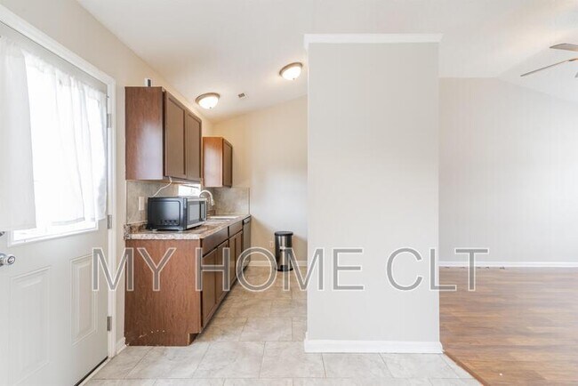 Building Photo - 4123 Bryan Furr Dr