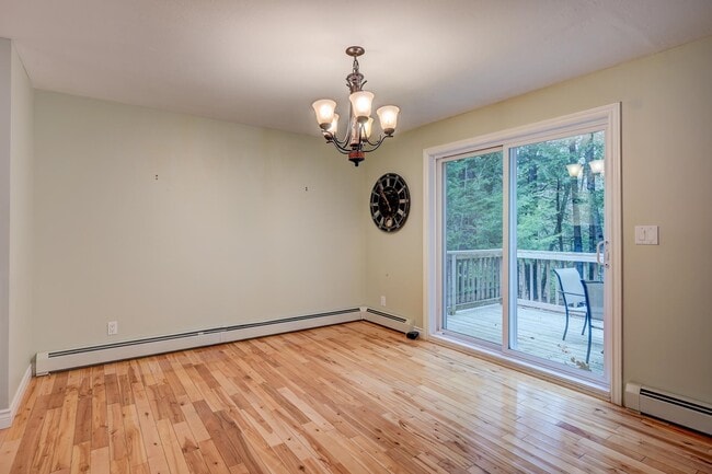 Building Photo - 28 Grachen Dr