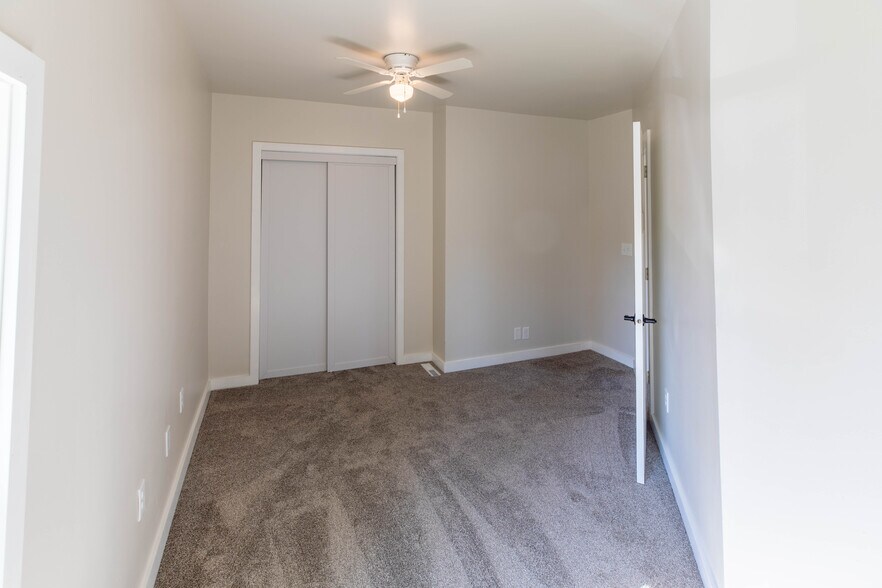 Building Photo - 13 Gilbert St