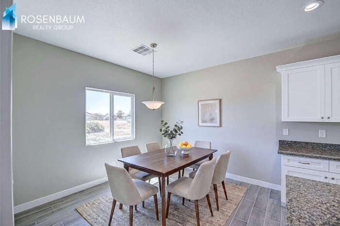 Building Photo - 10261 W Concordia Dr