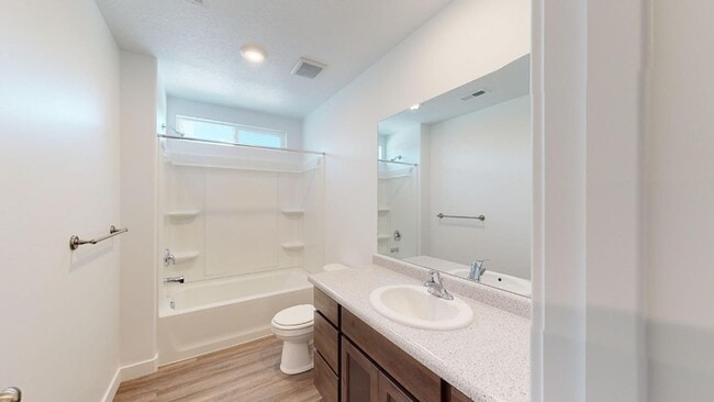 Building Photo - BEAUTIFUL 4-BEDROOM TOWNHOME FOR RENT