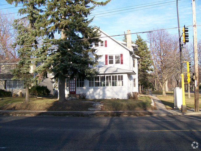 Primary Photo - 1328 Dale St N